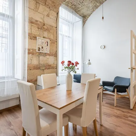 Z25- Boutique Apartments, Location. By Bqa