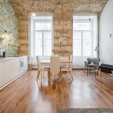 Z25- Boutique Apartments, Location. By Bqa *
